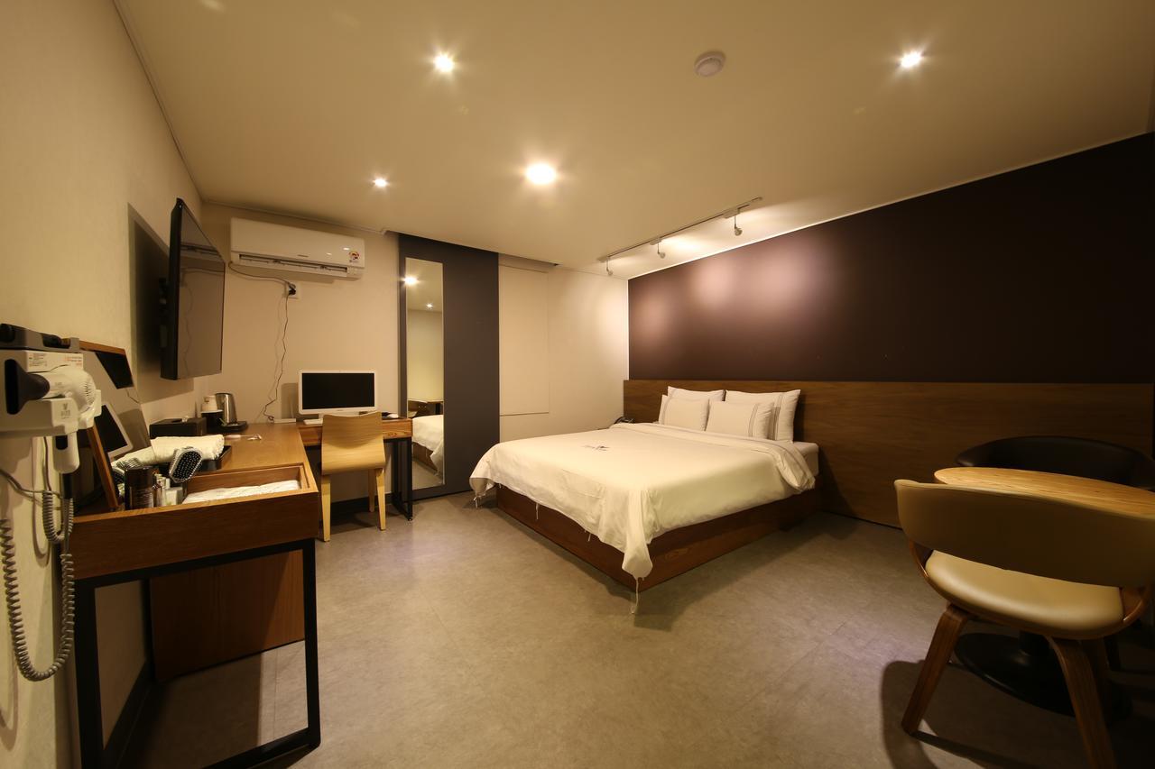 Winner Hotel Jeonju Dış mekan fotoğraf
